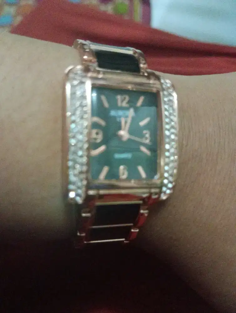Jam tangan merek Aurora Lux Ori black rose gold