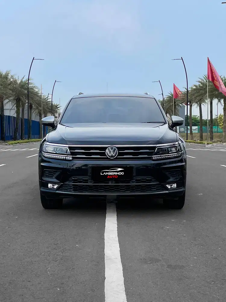 VOLKSWAGEN TIGUAN ALL SPACE 1.4 TURBO TSI 2023 LOW ODO HITAM 2022