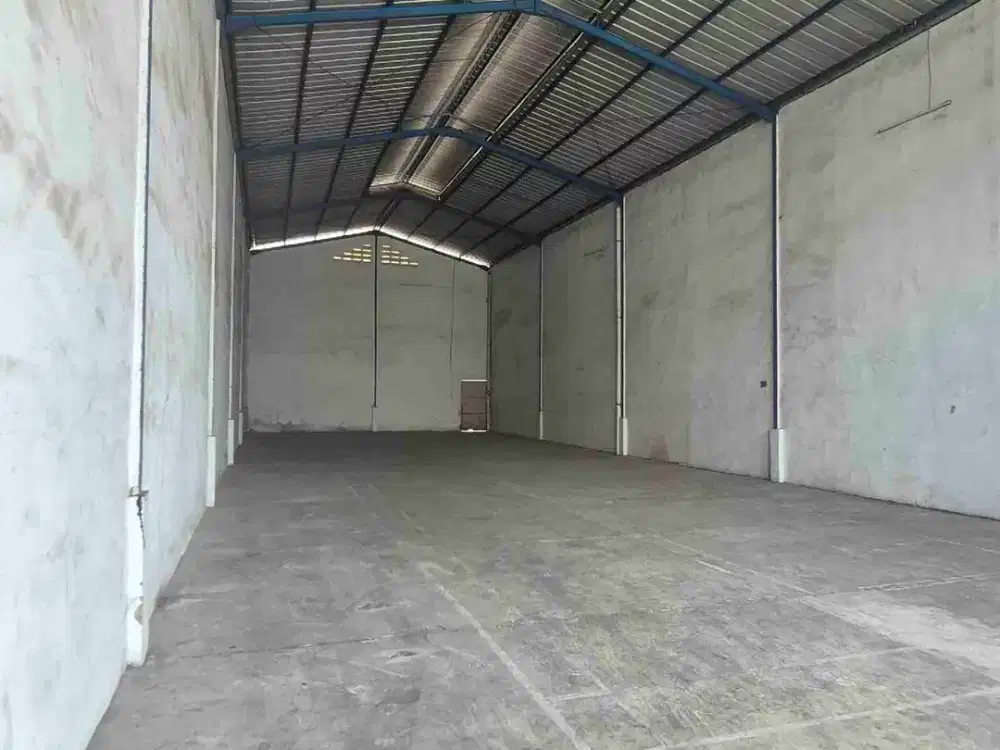 LANGKA. Gudang Siap Pakai, Akses Kontainer 40 Feet