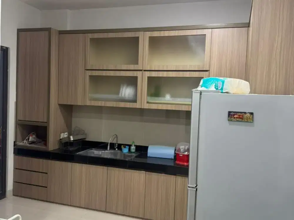 Dijual Rumah 2 Lantai Semi Furnished The Eminent Prestigia - BSD City