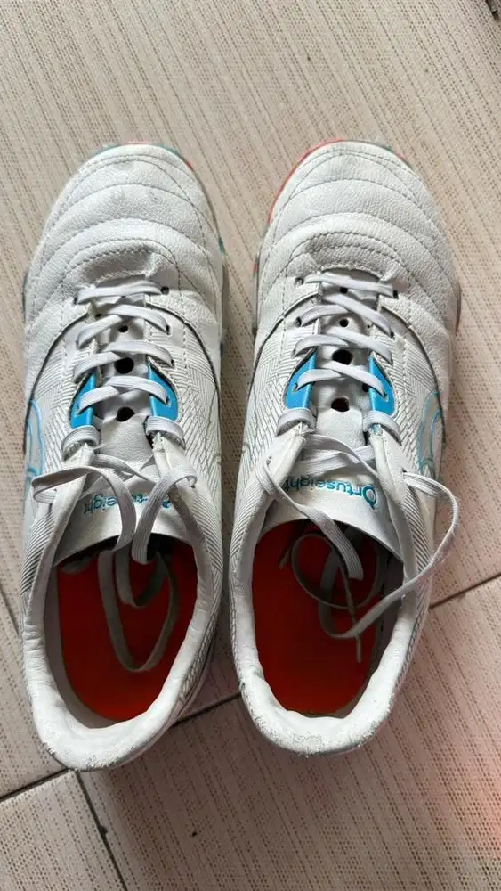 Sepatu Futsal Ortuseight