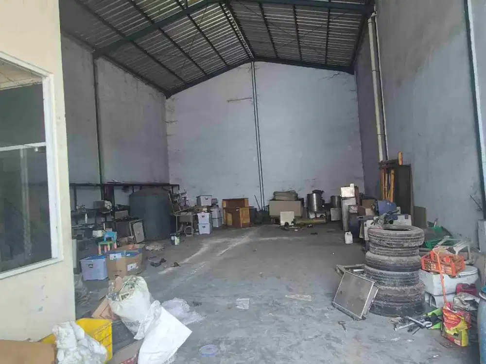 Jarang Ada. Disewakan Gudang + Kantor 2 Lantai Siap Pakai di KBC