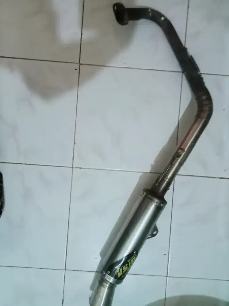 knalpot masih Baru. karena gak kepake jadi di jual