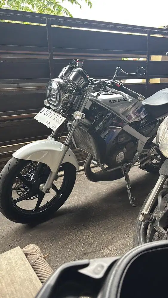 Ninja r 2013 putih
