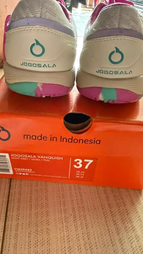 Sepatu Futsal Ortuseight