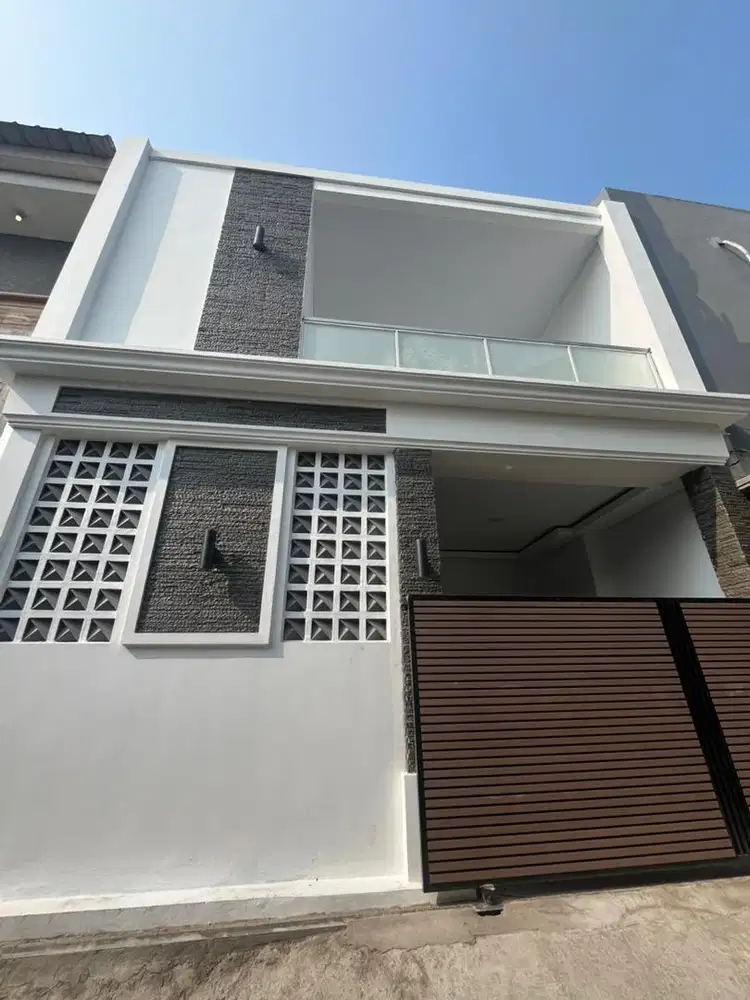 Disewakan Rumah Baru Renovasi 2 lantai