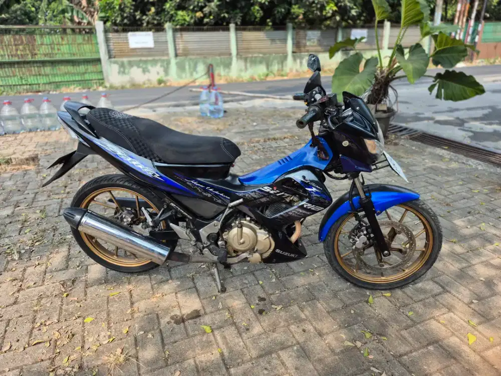 Dijual Suzuki Satria FU tahun 2010 surat lengkap