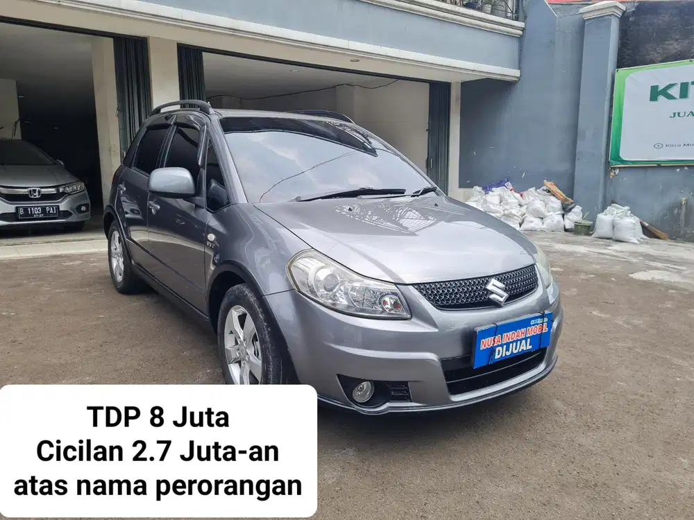 TDP 8 JUTA Suzuki SX4 X-Over MANUAL 2013