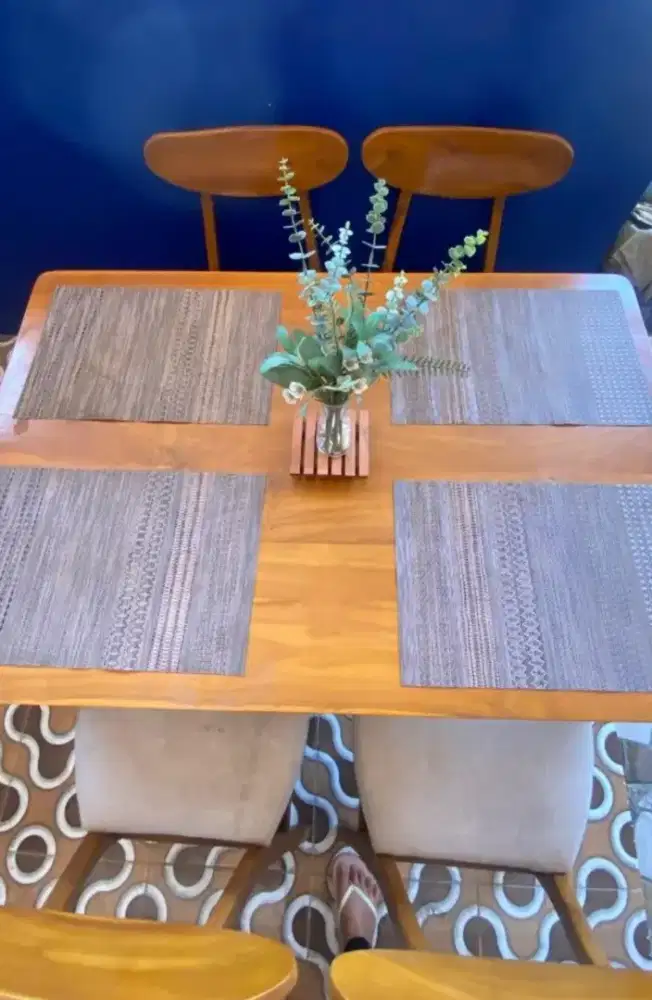 1 SET MEJA MAKAN KAYU JATI JEPARA