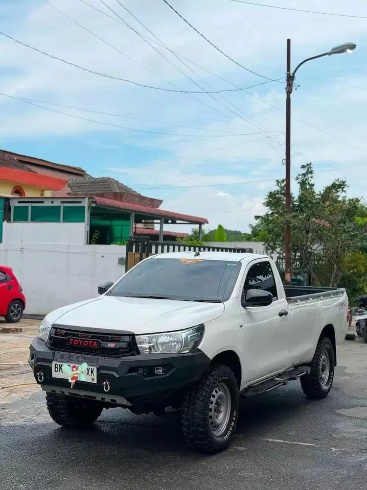 Hilux single cabin 4x4