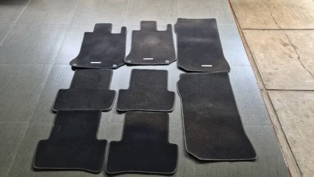 Karpet mobil sesuai gambar free cup holder set