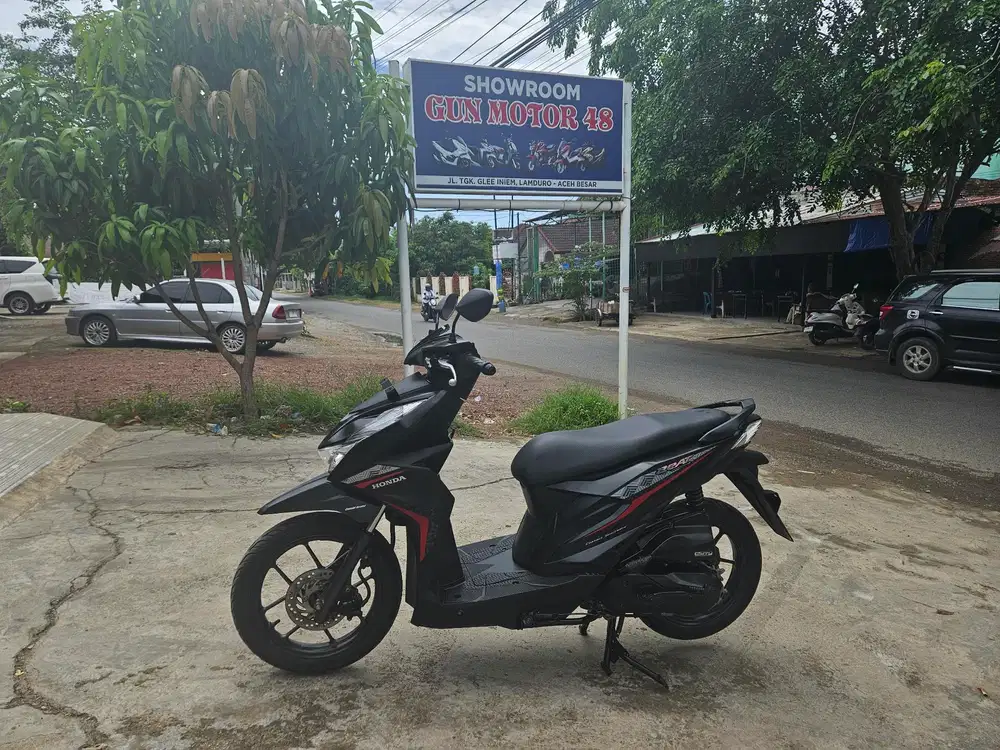 Di jual honda beat tahun 2022 pemakaian 2023