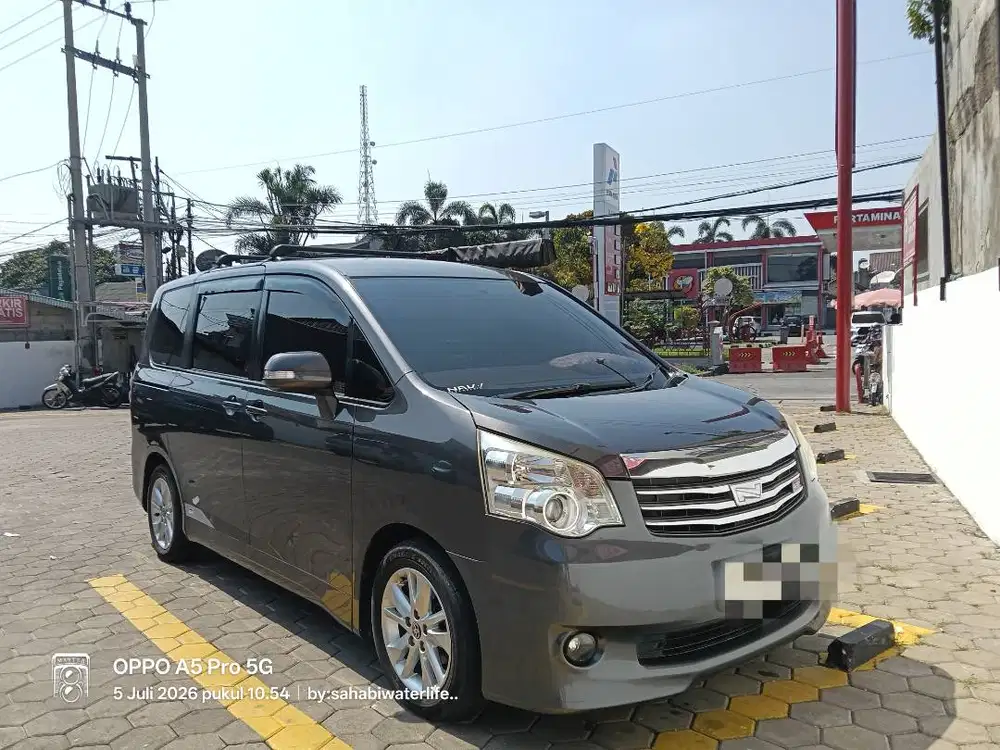 Toyota NAV 1 2013