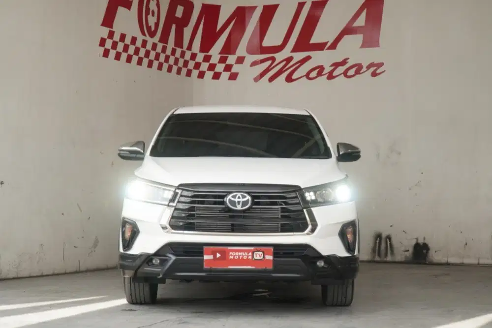 Toyota Venturer Dsl AT 2022 Putih