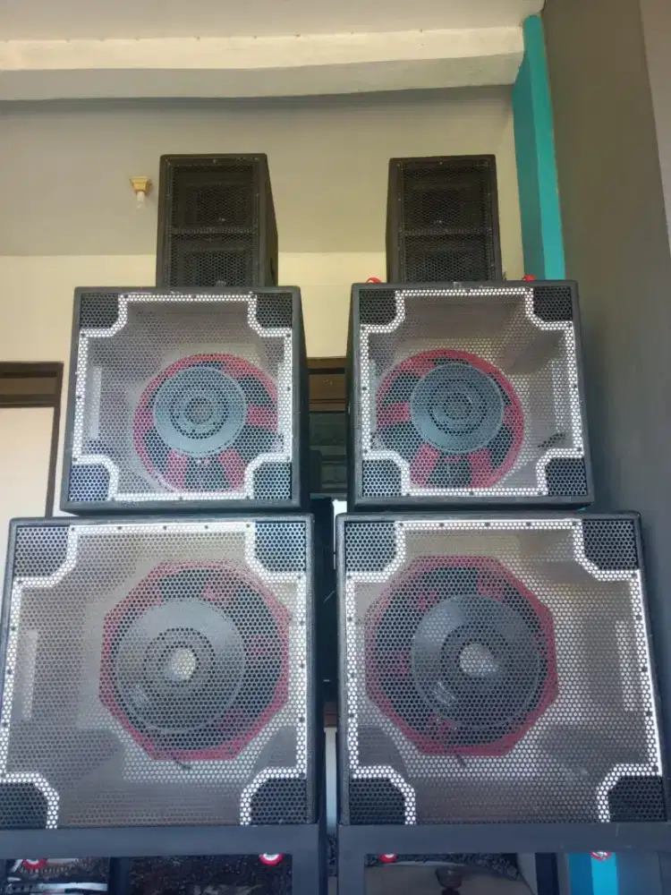 JUAL SEPERANGKAT SOUND SYSTEM