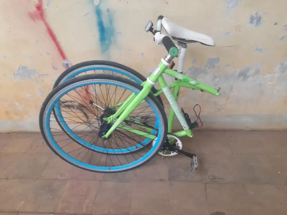 Sepeda Fixie lipat Jepang