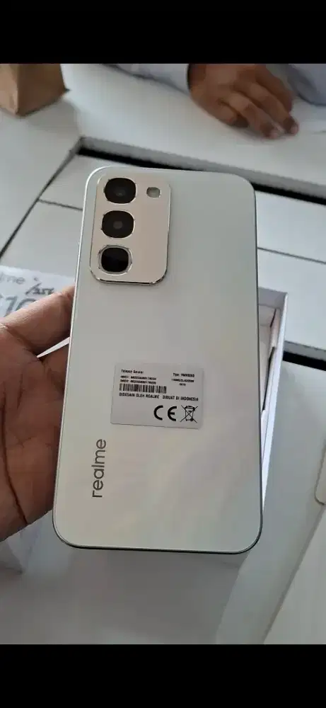 KREDIT REALME C100