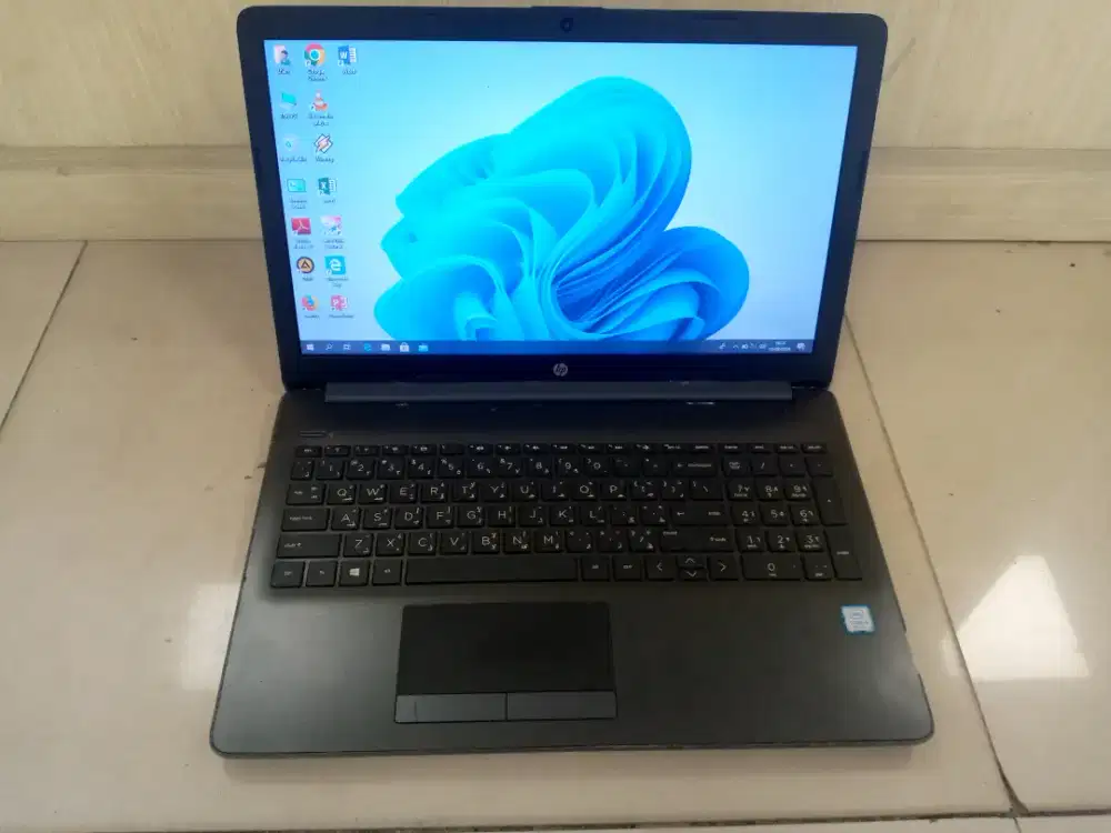 LAPTOP HP 15 CORE I5 GEN 8 RAM 8GB SSD 128GB Murah aja Siap Pakai