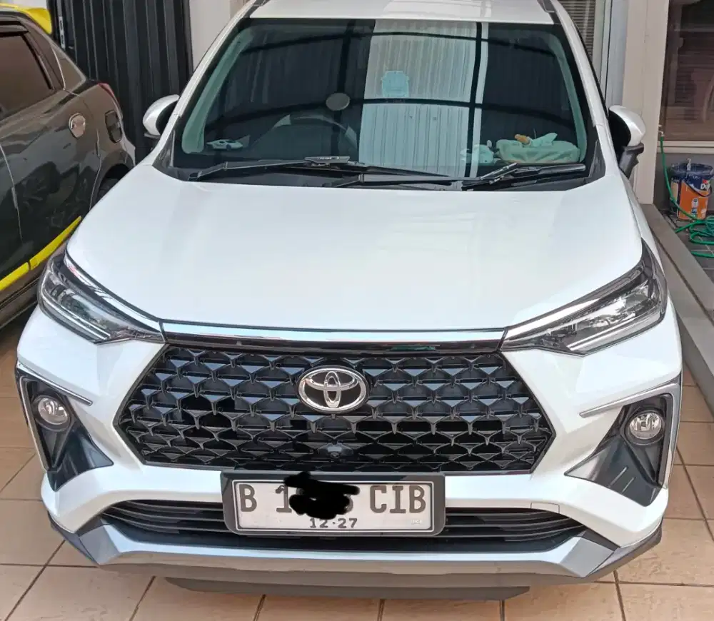 Toyota veloz Q AT matic km low