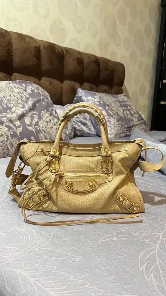 Di jual tas BALENCIAGA ORIGINAL