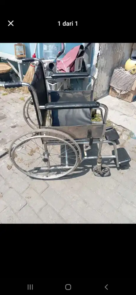 Kursi roda bekas normal