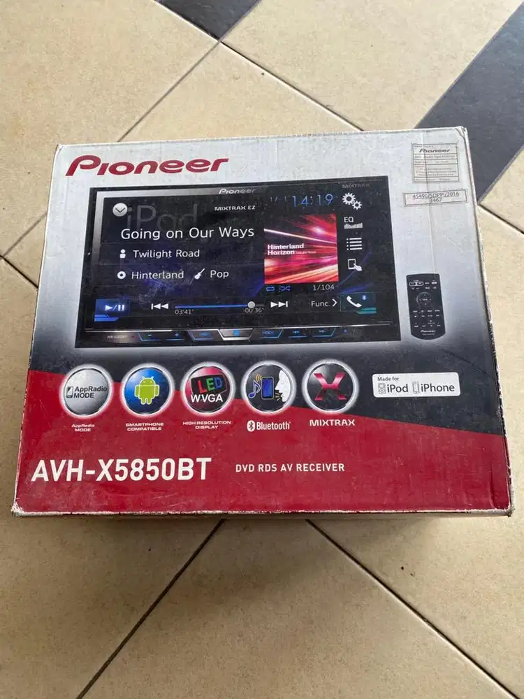 Head Unit Pioneer AVH-X5850BT