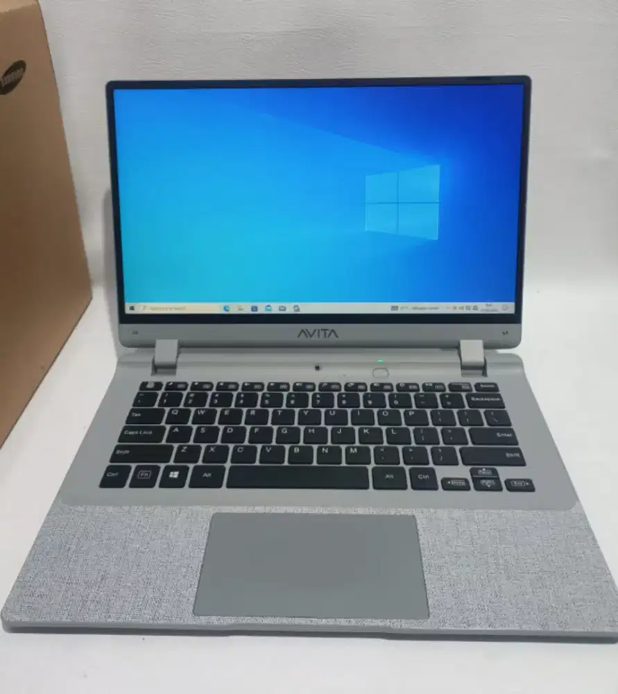 AVITA NE14A2 intel N4020 RAM 4GB SSD 128GB Layar 14 bazzel 3jam