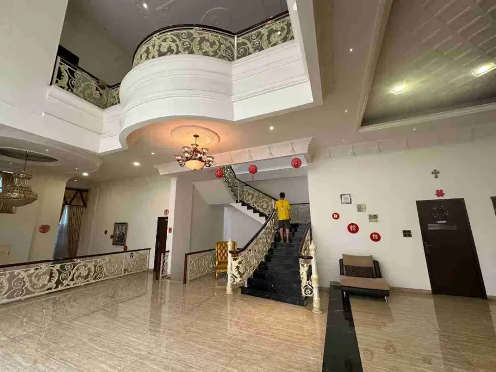Nego Keras dan Jadi. Villa Mewah di kawasan Elite Medan.  Khusus Sultan Only