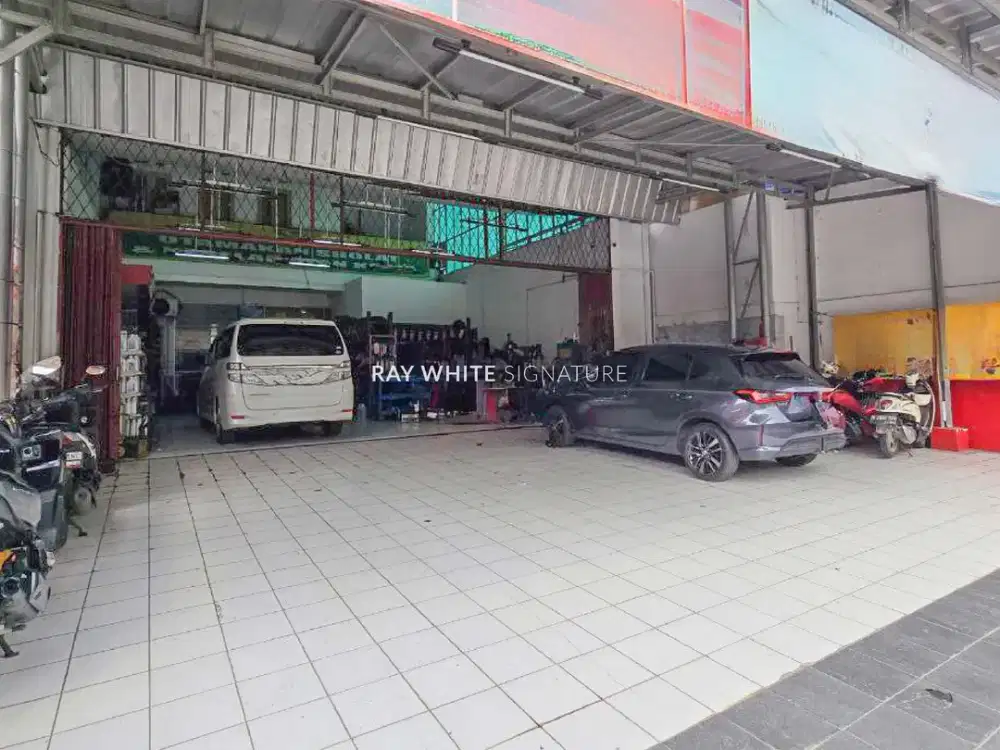 Lokasi Bisnis di jalan arteri kawasan Tebet, Jakarta Selatan