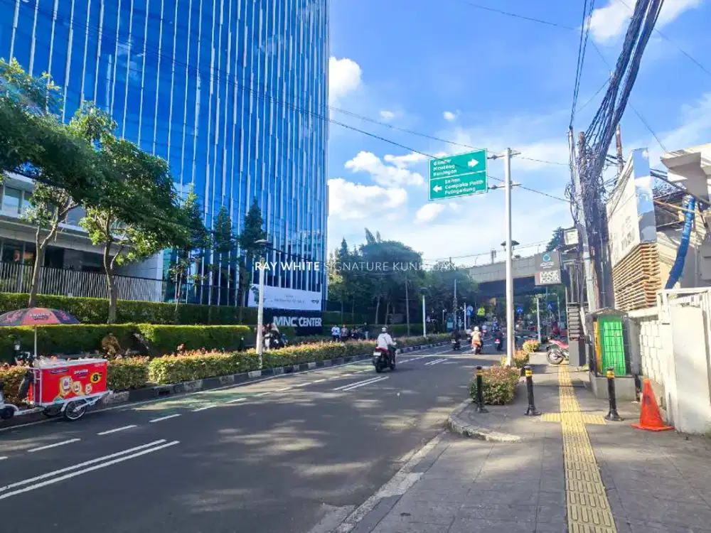 Gedung Kantor 4,5 Lantai di Lokasi Premium Menteng Area yang Cocok Untuk Hotel