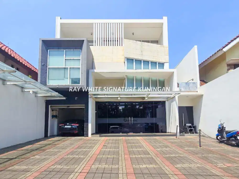 Gedung Kantor Premium 3 Lantai Siap Pakai di Kawasan BSD City