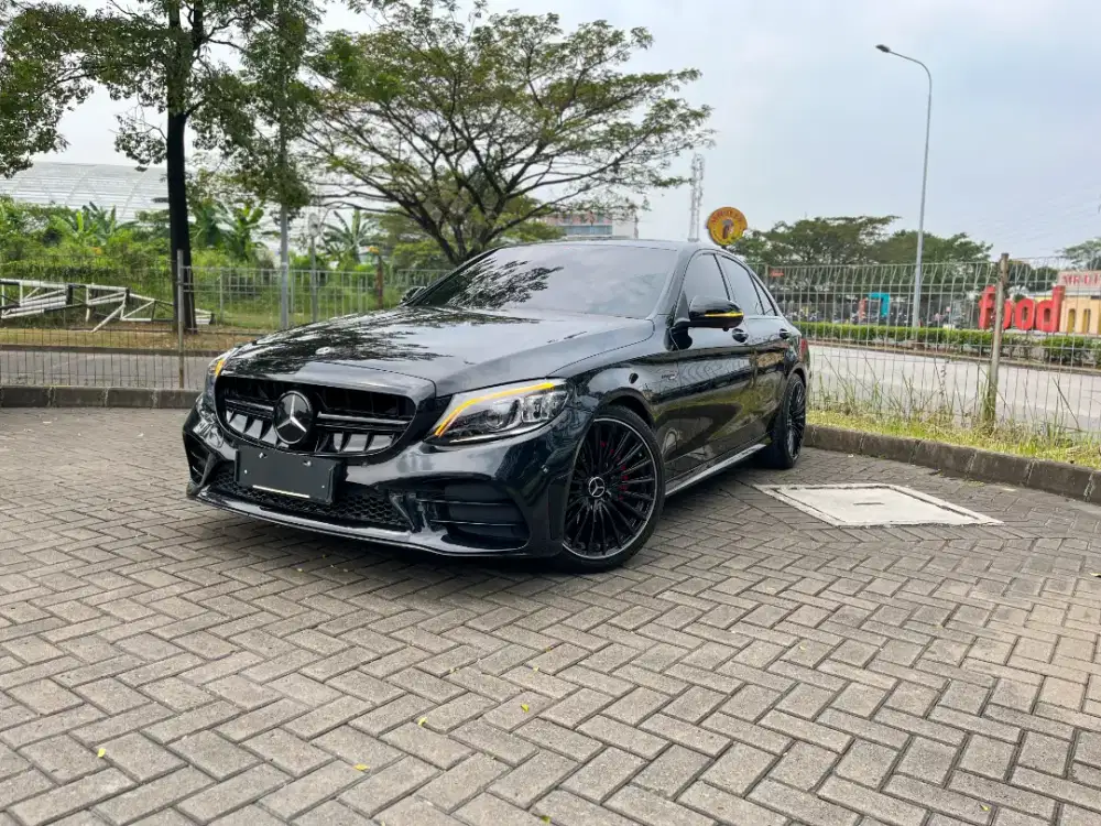 MERCEDEZ-BENZ C200 2.0 AMG 2018 Hitam
(W205)