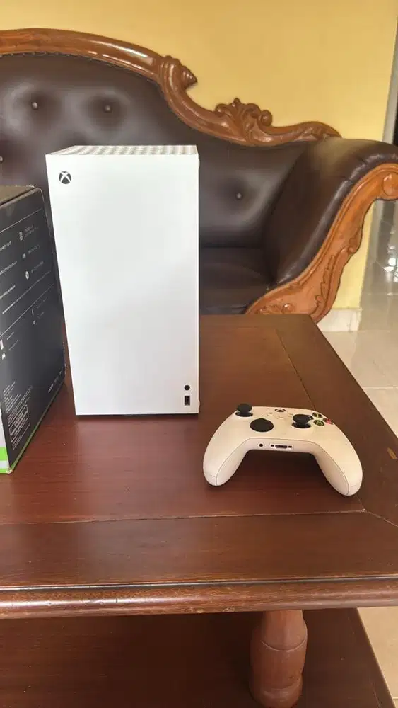 X box series x 1 TB white fullset like new