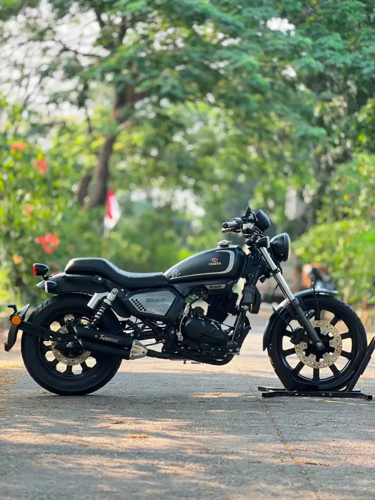 BENELLI MOTOBI 200 EVO 2022 HITAM KM 2K PAJAK HIDUP KAYAK BARU