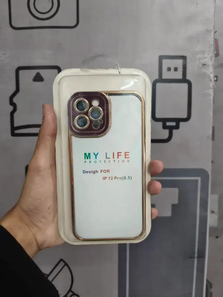 Casing iPhone 12 Pro
