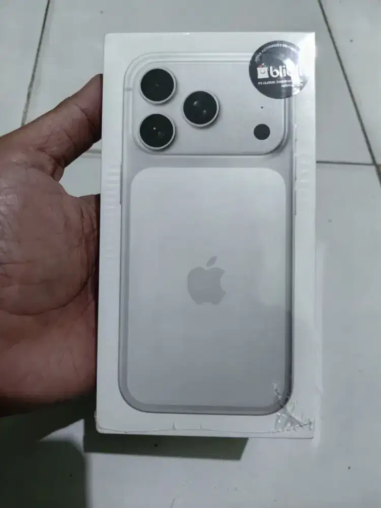 iphone 17 pro 256 silver new