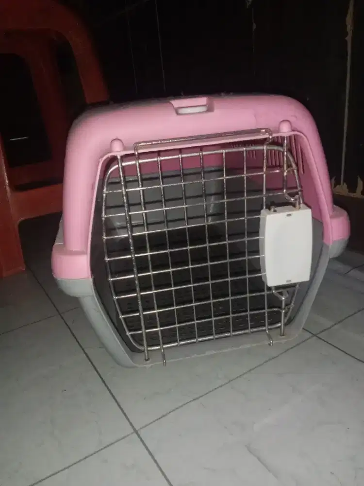 pet carrier bekas baru dipake 2 kali