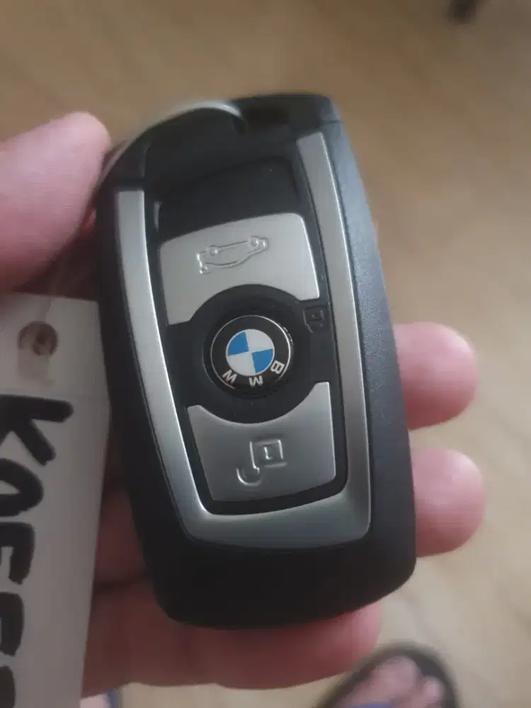 Remote kunci BMW seri 3 F30