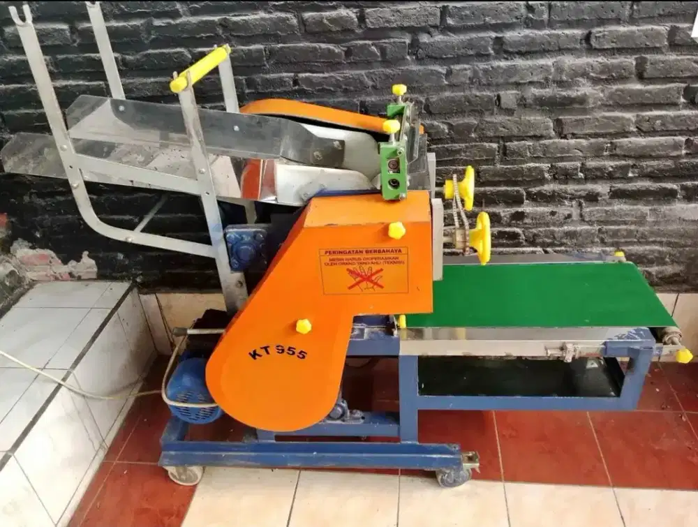 Mesin mie bayoran teknik KT955