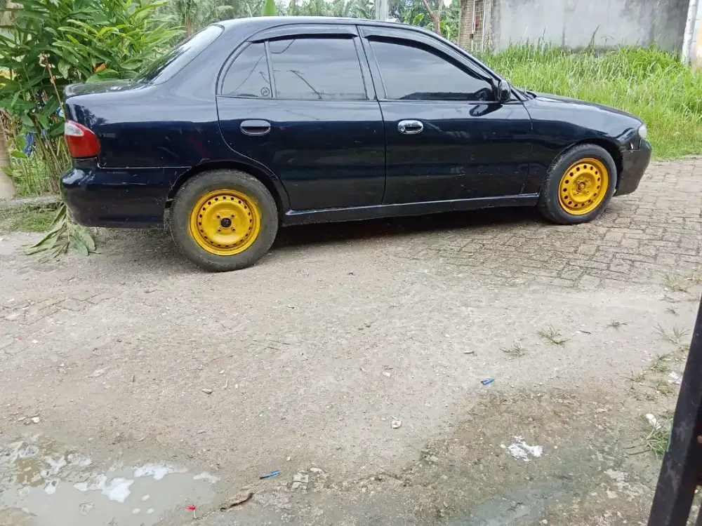 Sedan Hyundai Exel 2003 MT