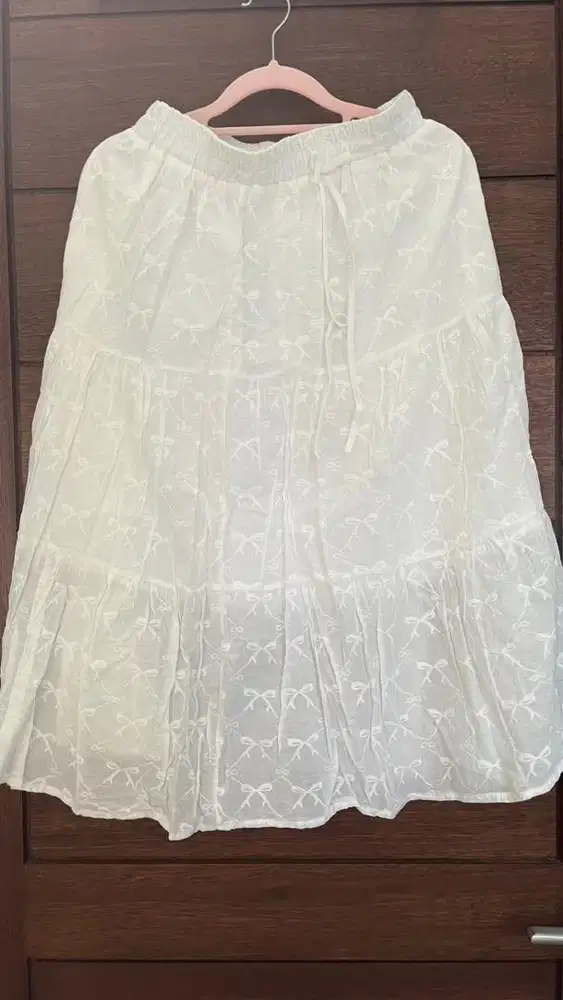 2 Bow detail panel skirt (Rok)