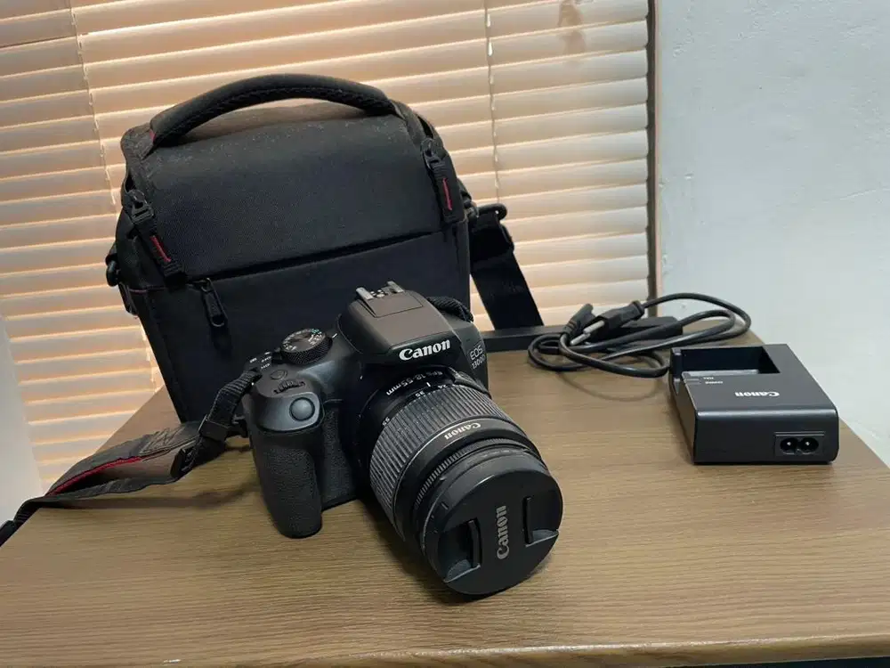 Dijual cepat kamera cannon 1300D [Wifi/Nfc]