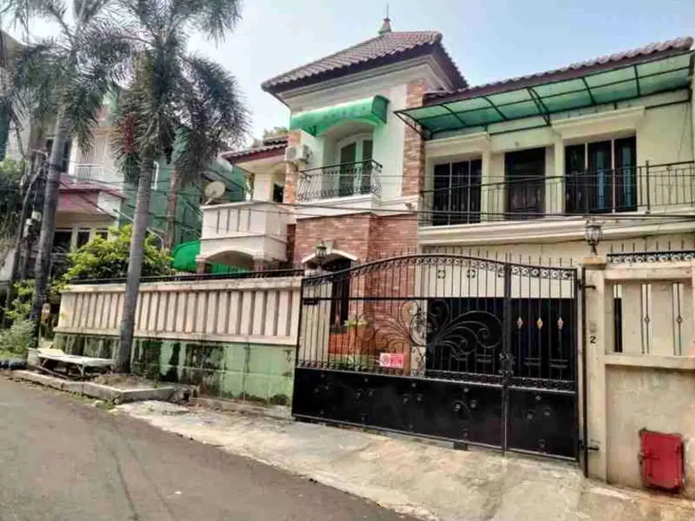 Dijual Rumah 2 Lantai Tebet Barat Jakarta Selatan - SHM Ready, Lokasi Strategis!