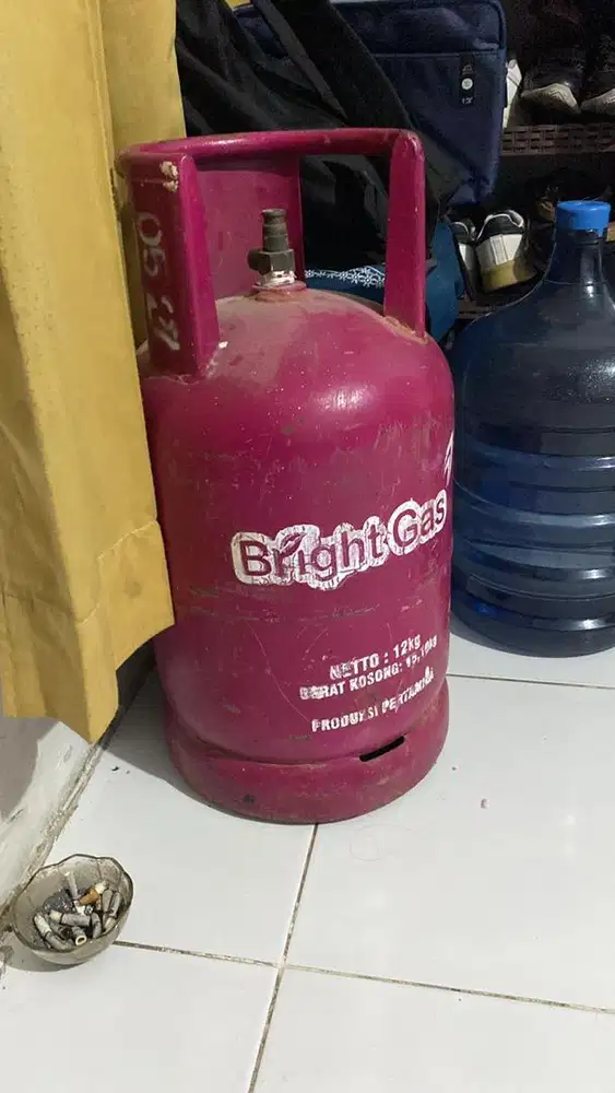 Jual gas 12kg masih ada isi 300 ambil langsung daerah slipi jakbar
