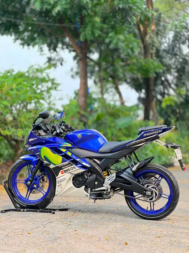 YAMAHA R15 V2 2016 BIRU KM 1K PAJAK PANJANG ORISINIL TERAWAT