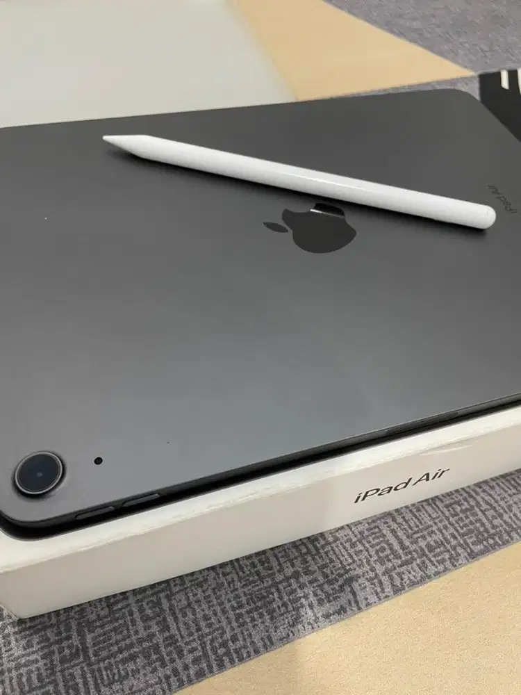 iPad Air 5 (M1) 64GB Gray