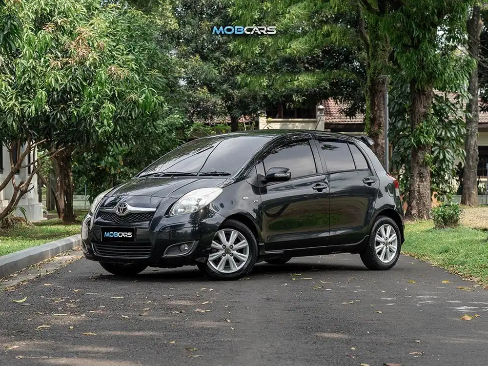 UMUR 15 KM BARU DI 58rb YARIS BAKPAO 1.5 E MT 2010