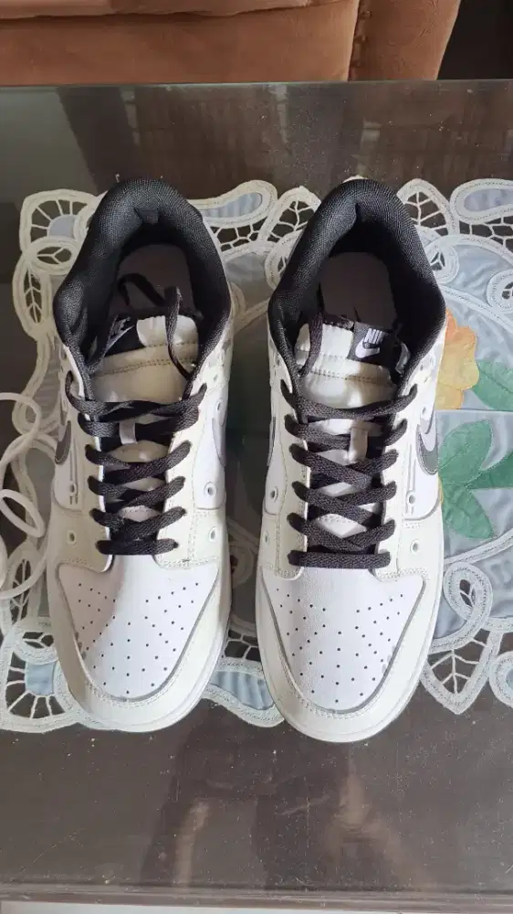 Sepatu Nike SB Dunk Low mulus like new size 45/46
