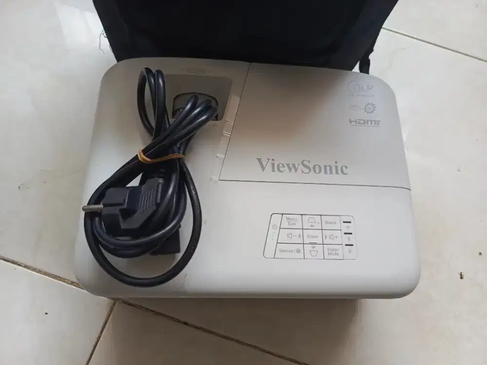 Iklan Proyektor ViewSonic PA503X Tas