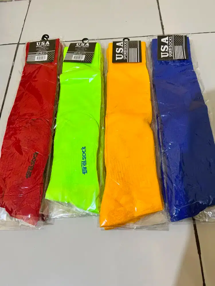 Kaos Kaki Sepak Bola / Futsal U.S.A Sport Socks – Warna Cerah